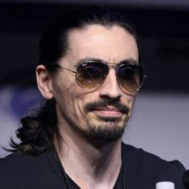 Aaron Schoenke (screenwriter) Wiki,Age,Birthday,Biography,Height,Net Worth ..
