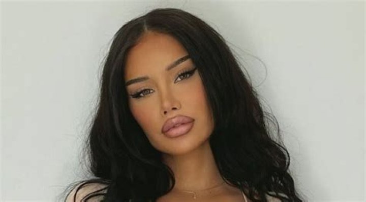 Adele Grisoni - Bio, Age, Wiki, Facts and Family
