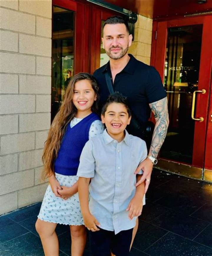 Adrian R'mante - Bio, Age, net worth, height, Wiki, Facts and Family