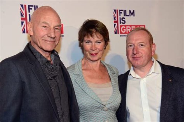 Adrian Scarborough (movieactor) Wiki,Age,Birthday,Biography,Height,Net Worth ..