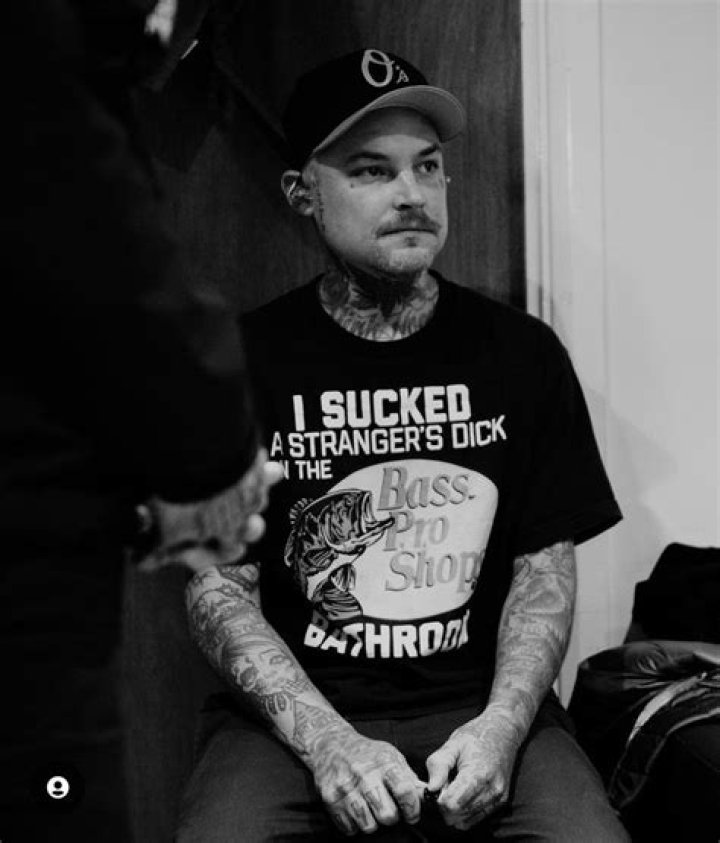Ahren Stringer (metalsinger) Wiki,Age,Birthday,Biography,Height,Net Worth ..