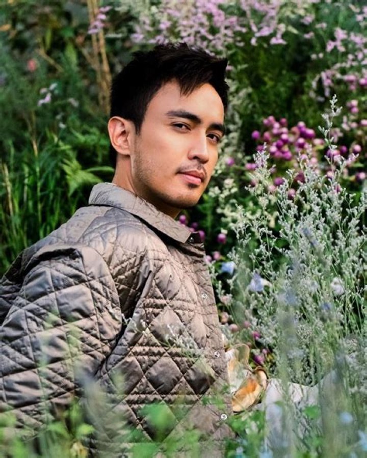 Aiman Hakim Ridza (tvactor) Wiki,Age,Birthday,Biography,Height,Net Worth ..