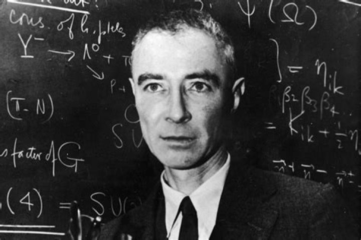 Alan Oppenheimer - Bio, Age, Wiki, Facts and Family