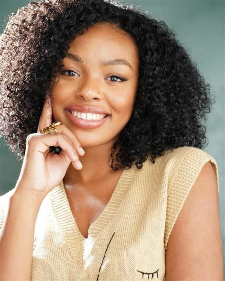 Alana Bright (actress) - Wikipedia, Age, Net Worth, Biography , Spotify, TikTok, Facebook, Facts and Family