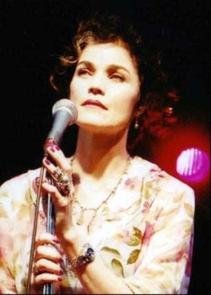 Alannah Myles - Bio, Age, Wiki, Facts and Family