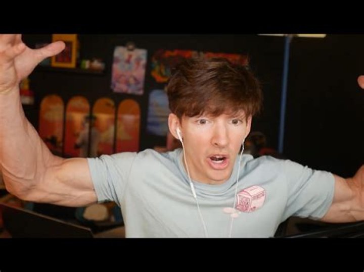 AlbertsStuff - Bio, Age, weight, height, Wiki, Facts and Family