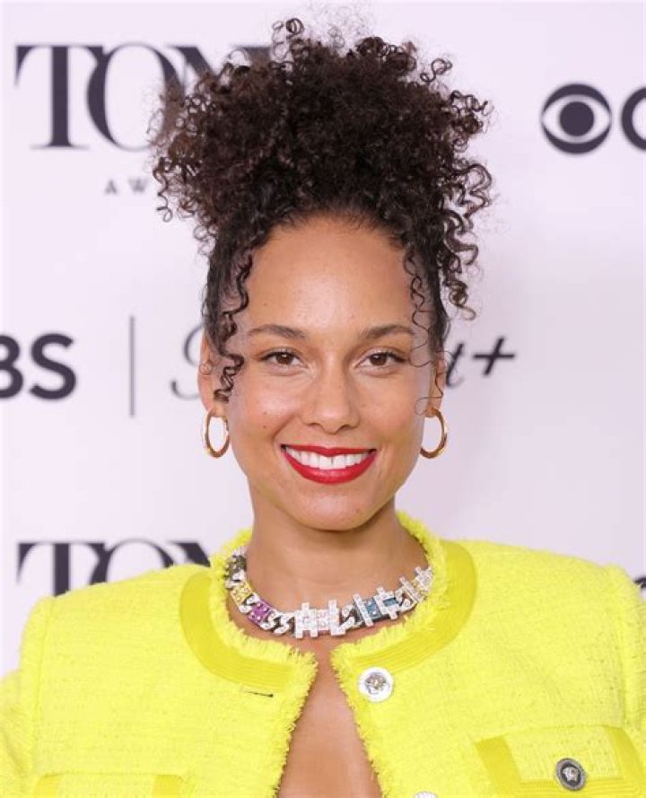 Alecia Holden - Bio, Age, Wiki, Facts and Family