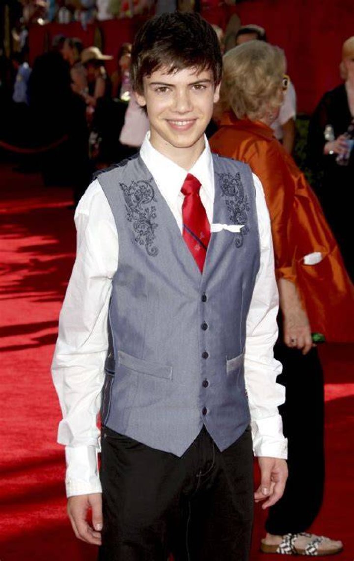 Alexander Gould - Bio, Age, net worth, siblings, height, weight, Wiki, Facts and Family