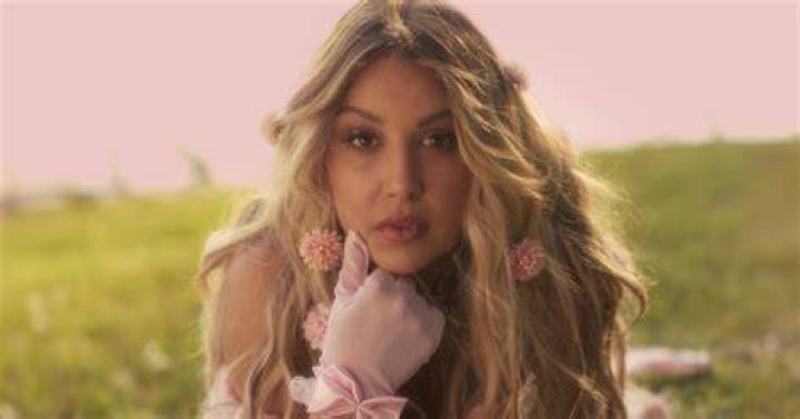 Alexandra Kay - Bio, Age, Wiki, Facts and Family