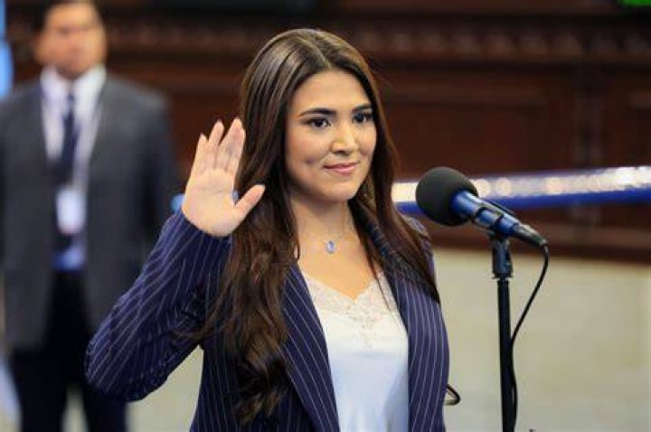 Alexia Rivas: Journalist Detailed Bio, Age, Birthday, & Height Insights and more