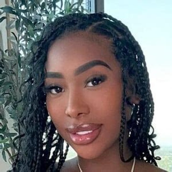 Alexis Chantelle: Instagram Star Detailed Bio, Age, Birthday, & Height Insights and more