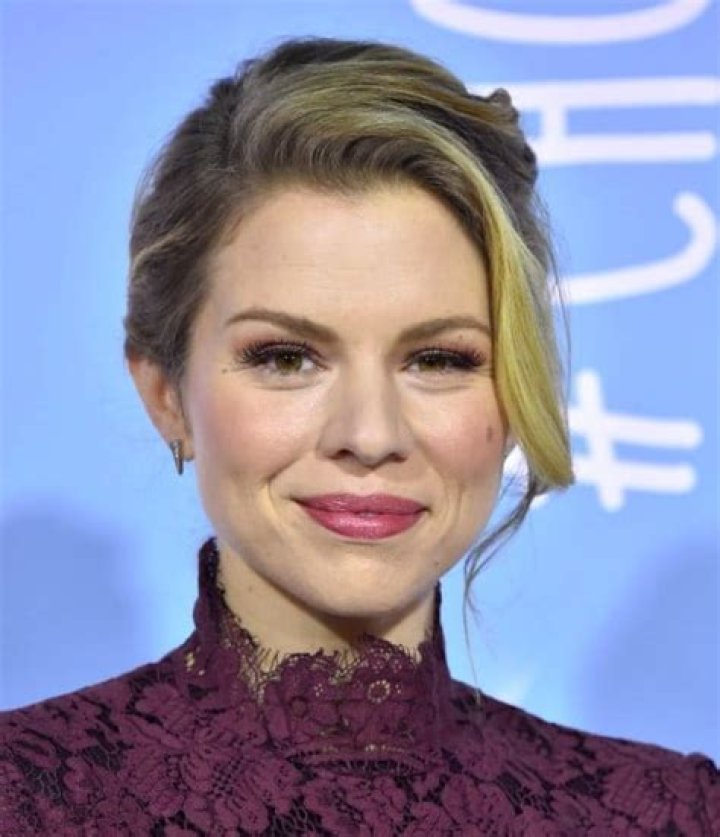 Ali Liebert (tvactress) Wiki,Age,Birthday,Biography,Height,Net Worth ..