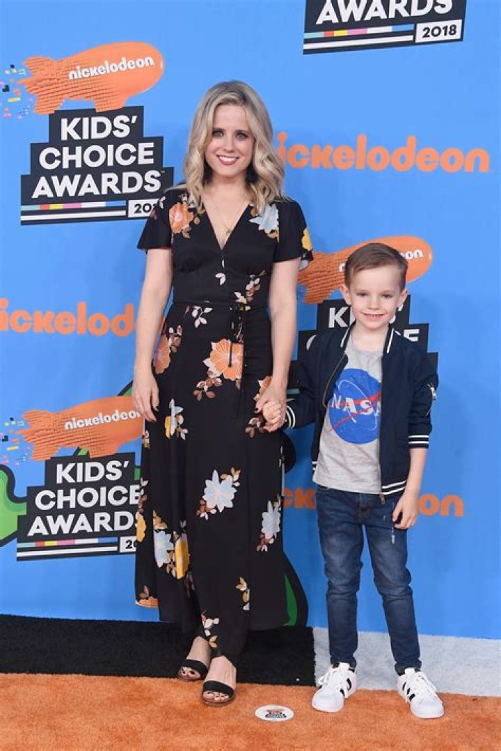 Allison Munn (tvactress) Wiki,Age,Birthday,Biography,Height,Net Worth ..