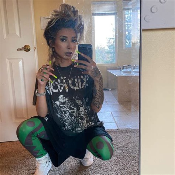 Ally Lotti (instagramstar) Wiki,Age,Birthday,Biography,Height,Net Worth ..