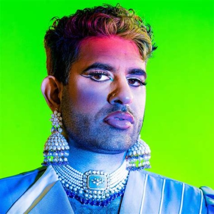 Alok Vaid-Menon (activist) Wiki,Age,Birthday,Biography,Height,Net Worth ..