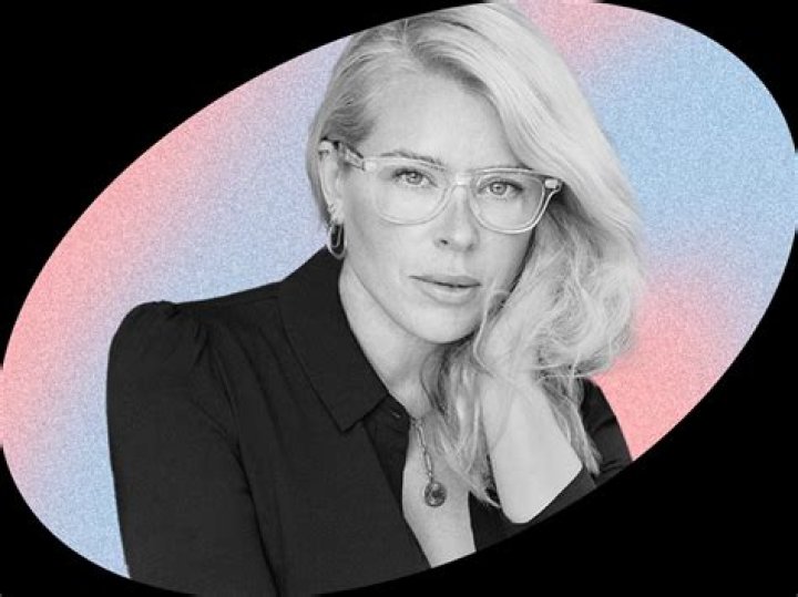 Amanda de Cadenet (tvshowhost) Wiki,Age,Birthday,Biography,Height,Net Worth ..