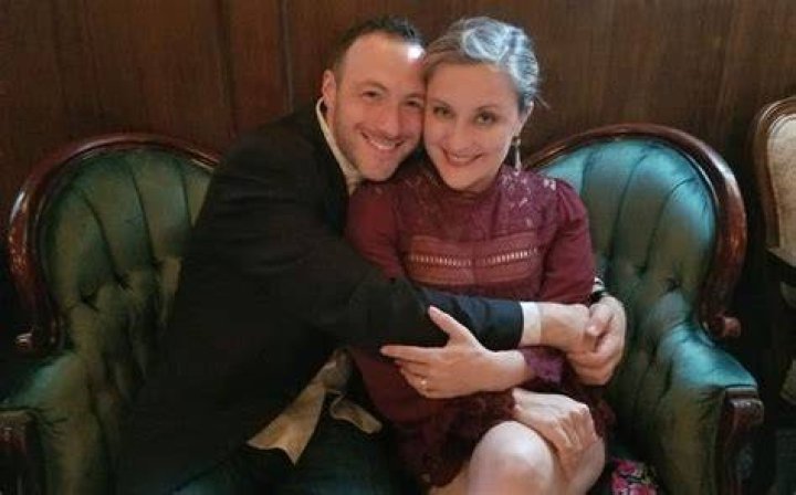 Amanda Hirsch - Bio, Age, Wiki, Facts and Family