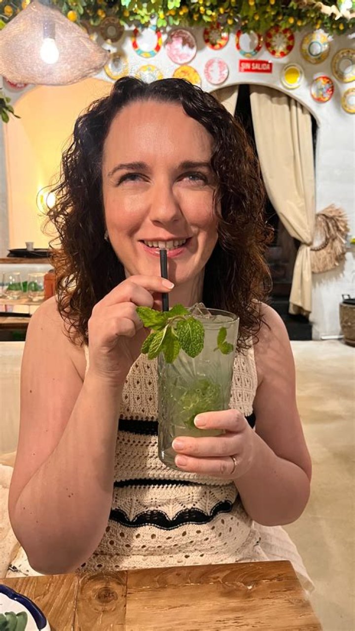 Andrea Begley (folksinger) Wiki,Age,Birthday,Biography,Height,Net Worth ..