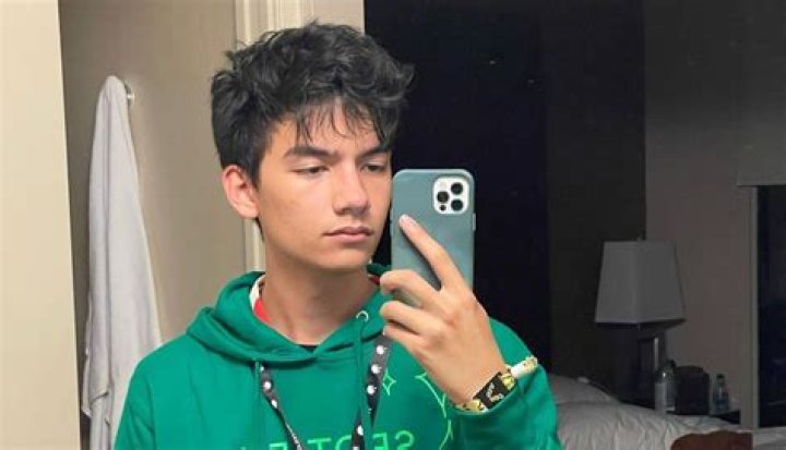 Andrew Burriss (youtubestar) Wiki,Age,Birthday,Biography,Height,Net Worth ..