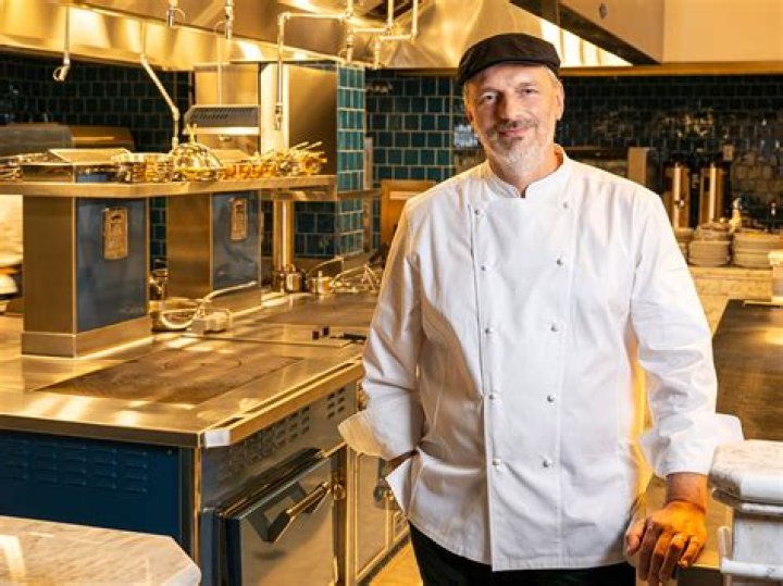 Andrew Carmellini (chef) Wiki,Age,Birthday,Biography,Height,Net Worth ..