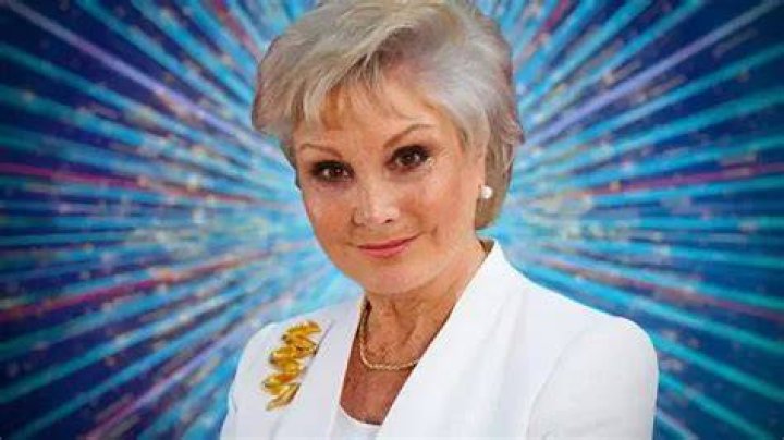Angela Rippon - Bio, Age, Wiki, Facts and Family