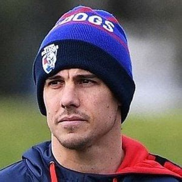 Angus Monfries - Bio, Age, Wiki, Facts and Family