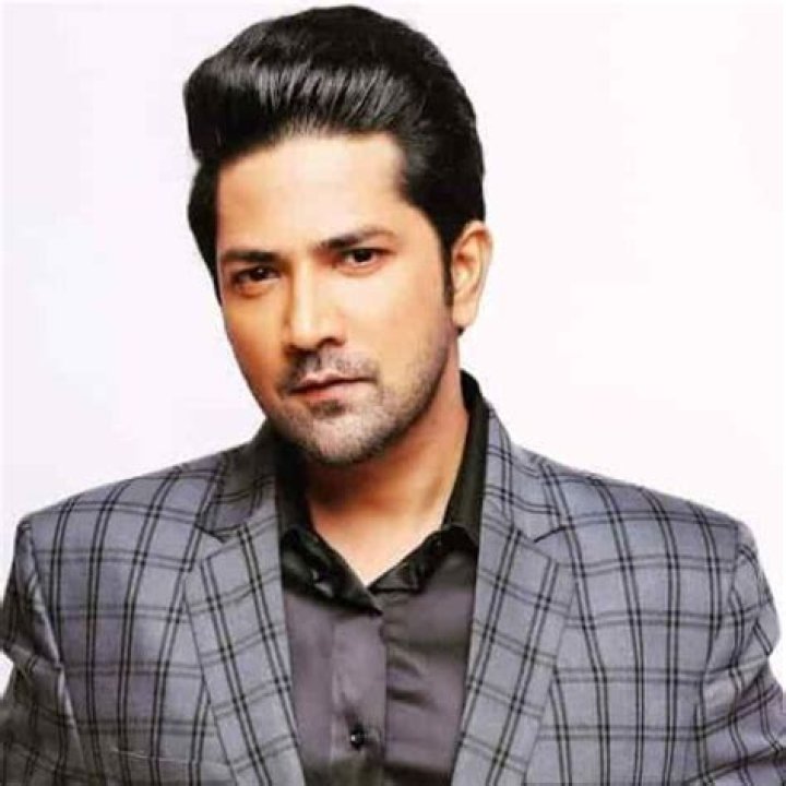 Aniket Vishwasrao - Bio, Age, Wiki, Facts and Family