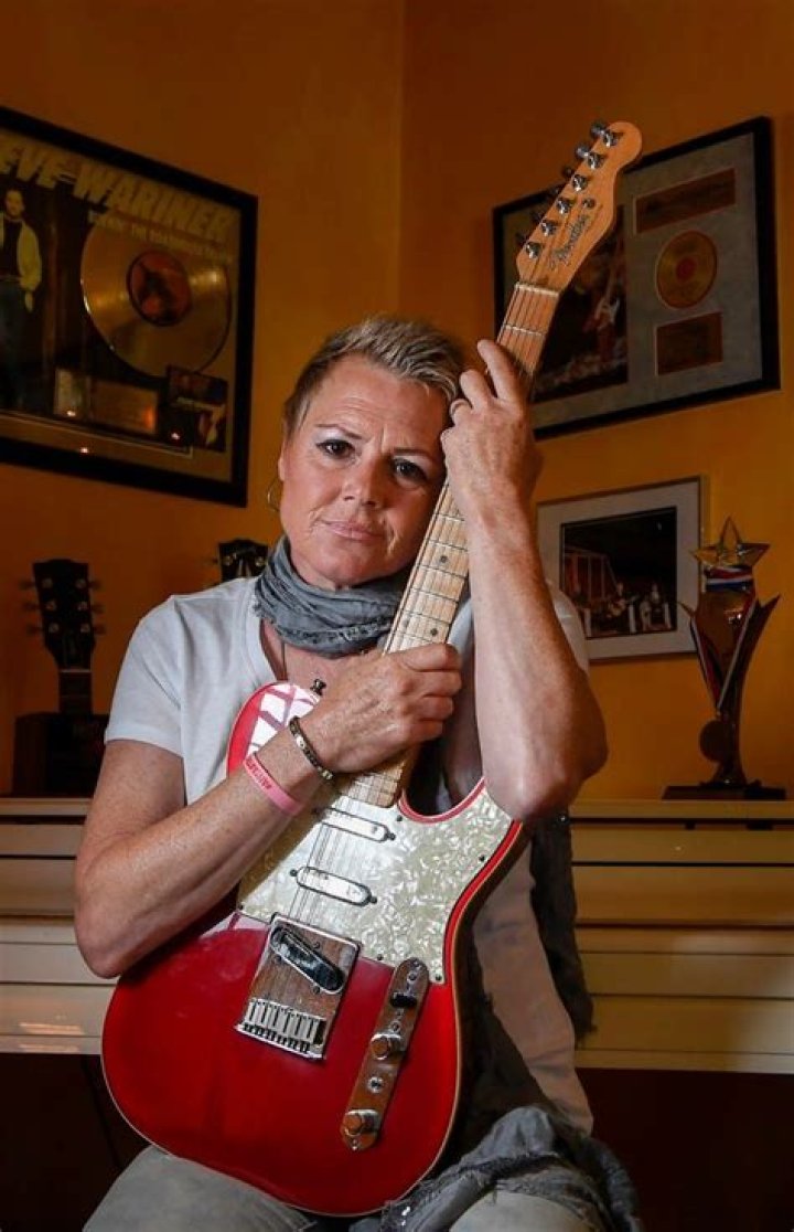 Anita Cochran (countrysinger) Wiki,Age,Birthday,Biography,Height,Net Worth ..
