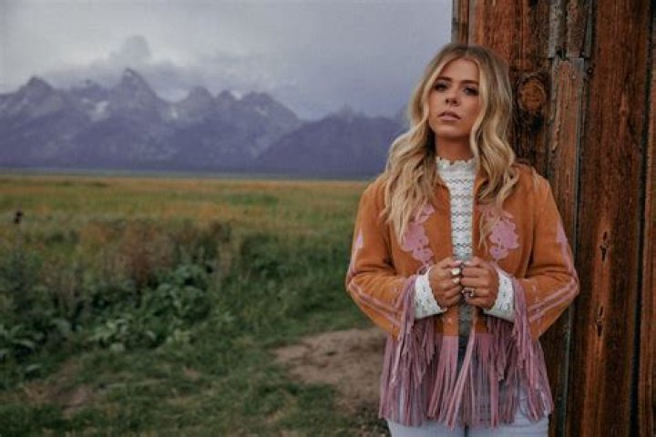 Anne Wilson (singer)-Wiki, Age, Net Worth, Biography , Spotify, TikTok, Facebook, Facts and Family