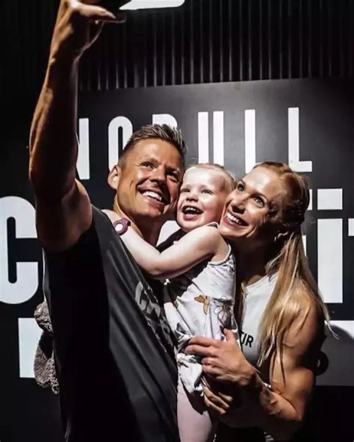 Annie Thorisdottir - Bio, Age, Wiki, Facts and Family