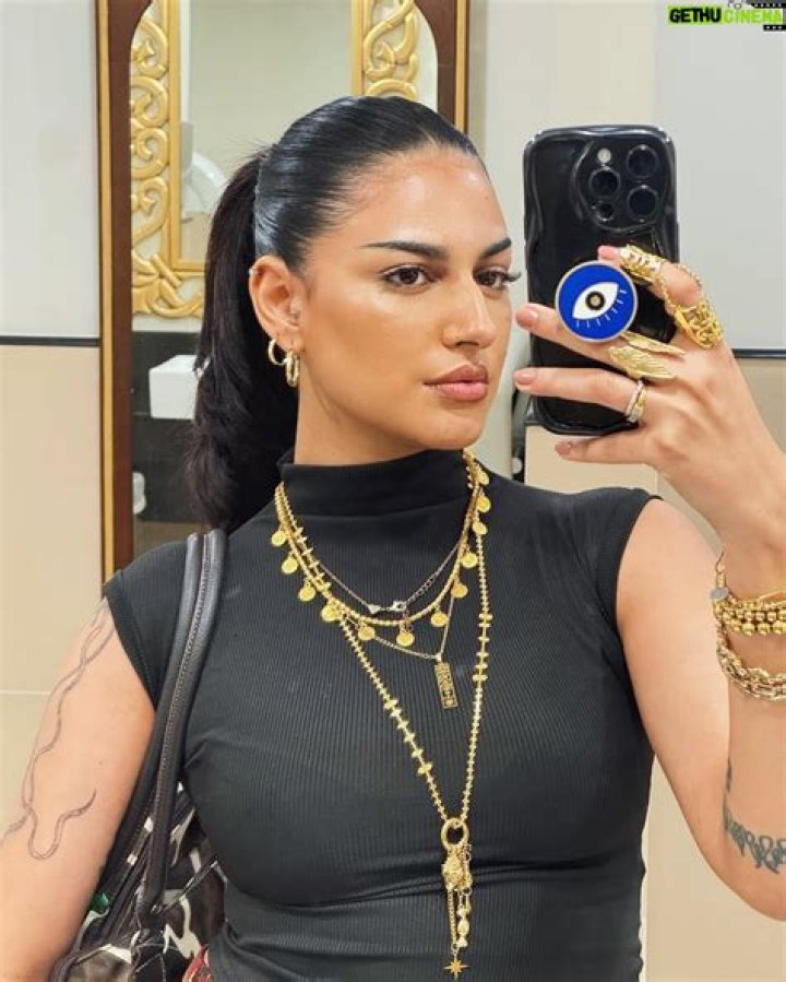 Anzela Abbasi (instagramstar) Wiki,Age,Birthday,Biography,Height,Net Worth ..
