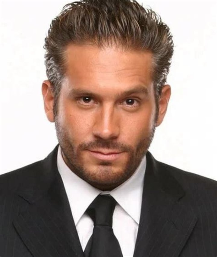 Arath De La Torre (tvactor) Wiki,Age,Birthday,Biography,Height,Net Worth ..