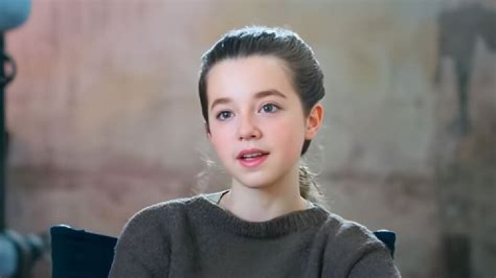 Ariella Glaser (actor) - Wikipedia, Age, Net Worth, Biography , Spotify, TikTok, Facebook, Facts and Family
