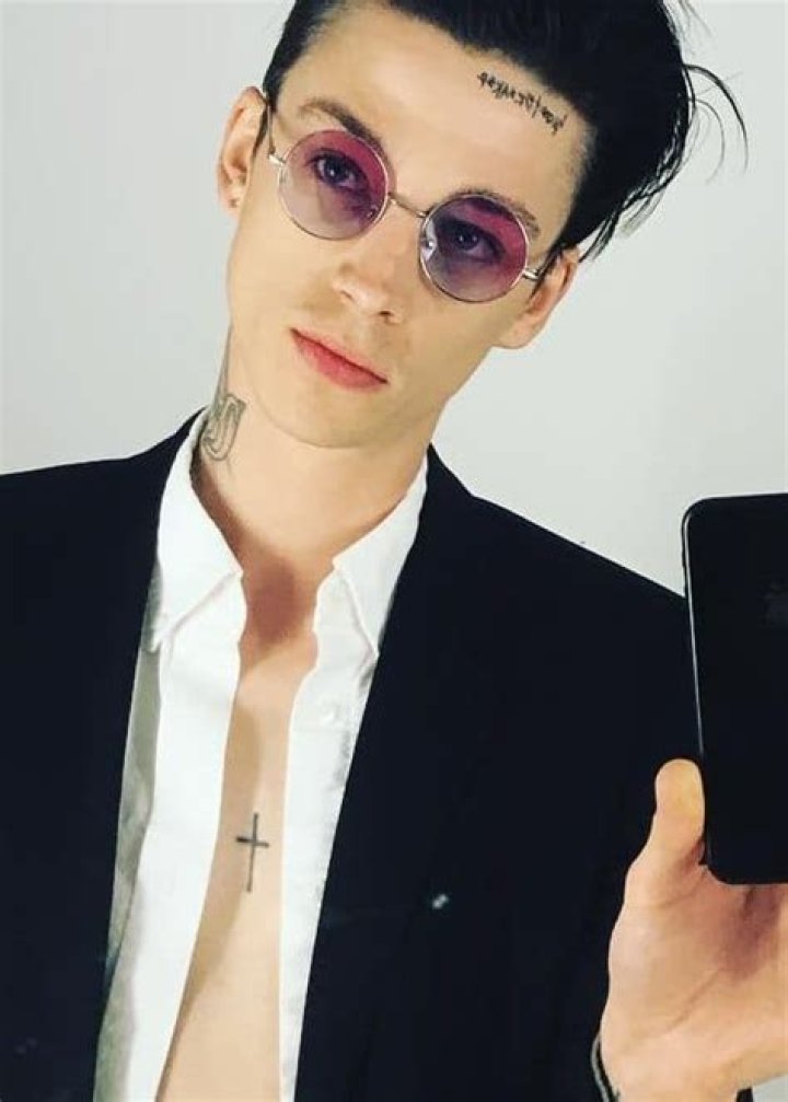 Ash Stymest - Bio, Age, height, weight, Wiki, Facts and Family
