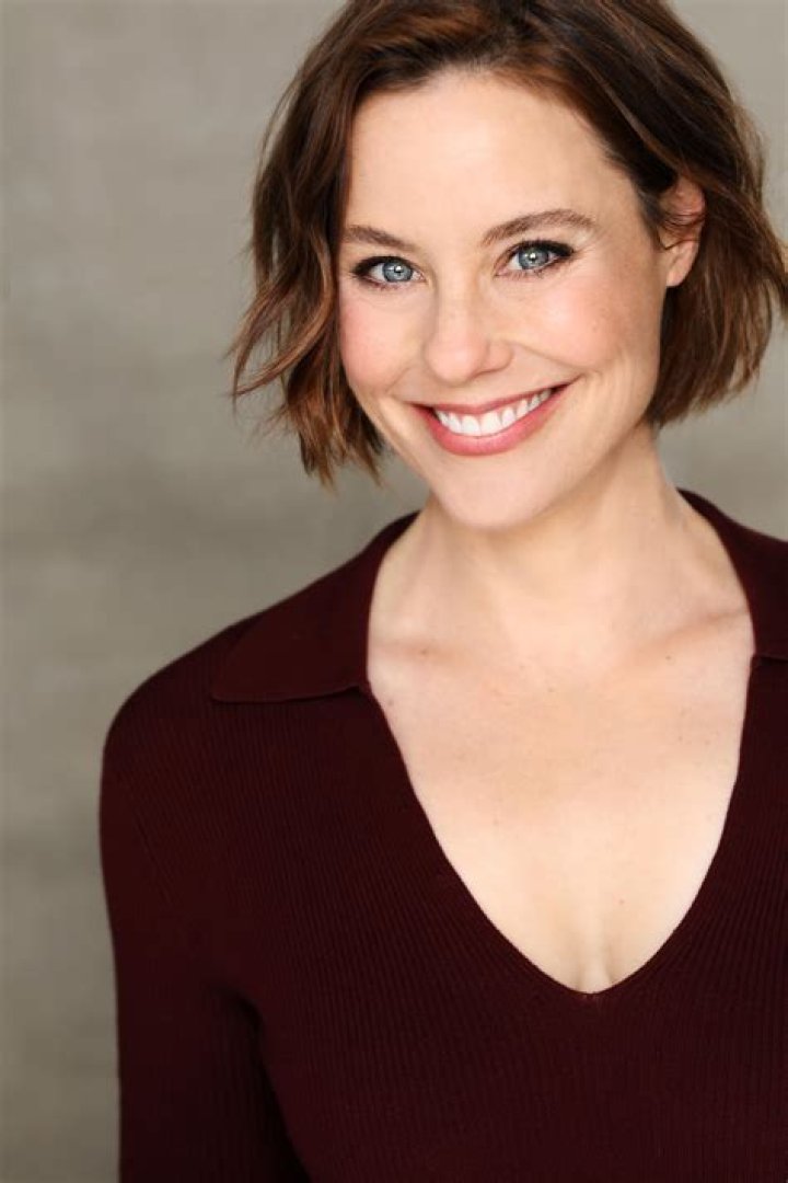 Ashley Williams - Bio, Age, Wiki, Facts and Family
