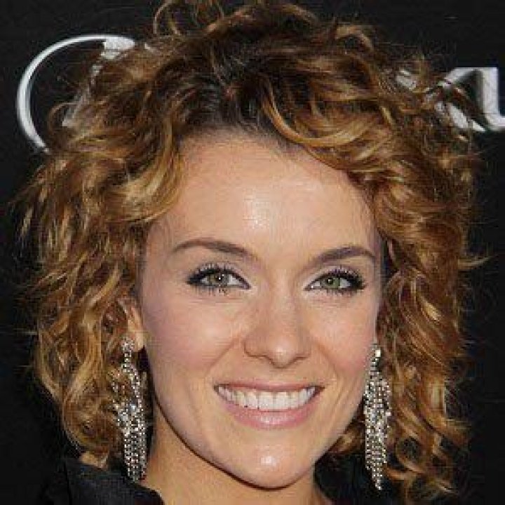 Ashlynn Yennie - Bio, Age, Wiki, Facts and Family
