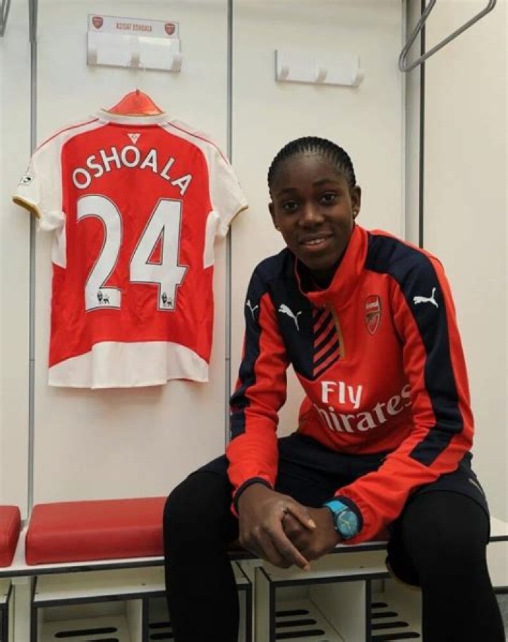Asisat Oshoala (soccerplayer) Wiki,Age,Birthday,Biography,Height,Net Worth ..