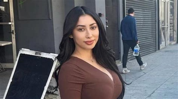 ASMR Maddy - Bio, Age, Wiki, Facts and Family