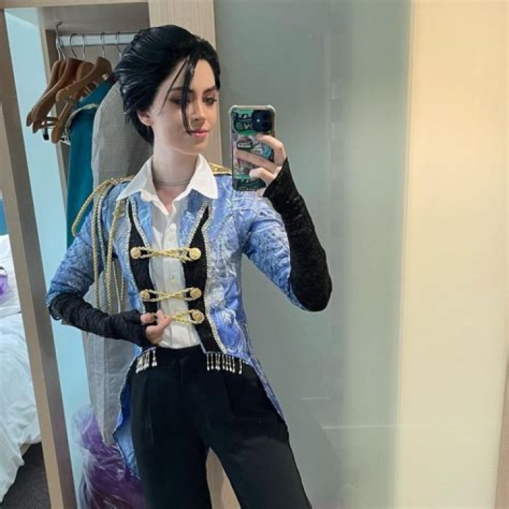 Asta Darling (tiktokstar) Wiki,Age,Birthday,Biography,Height,Net Worth ..