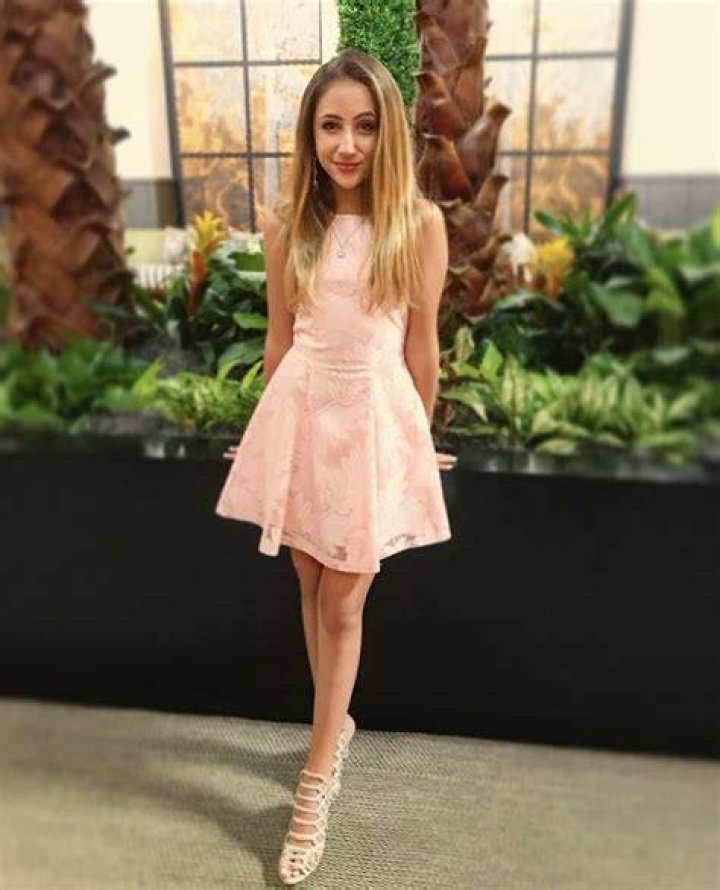 Ava Kolker (tvactress) Wiki,Age,Birthday,Biography,Height,Net Worth ..