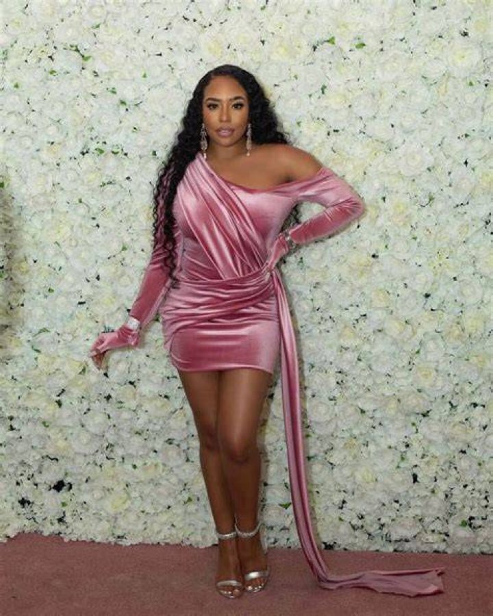 B. Simone - Bio, Age, Wiki, Facts and Family