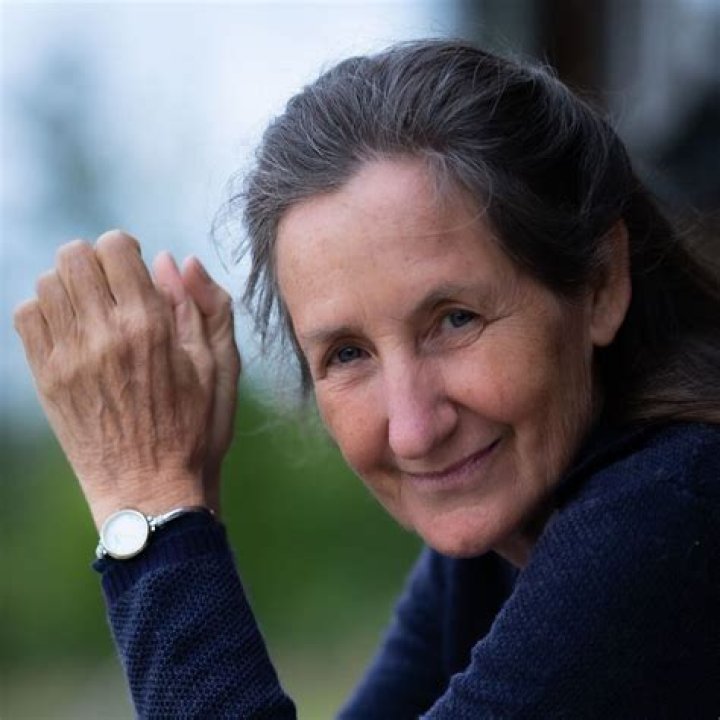 Barbara O'Neil - Bio, Age, Wiki, Facts and Family