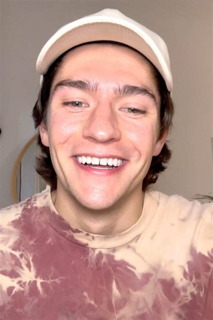Barton Cowperthwaite - Bio, Age, Wiki, Facts and Family