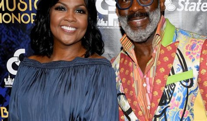 Bebe Winans - Bio, Age, net worth, siblings, Wiki, Facts and Family