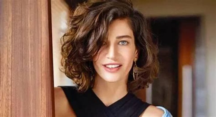 Berrak Tüzünataç - Bio, Age, Wiki, Facts and Family