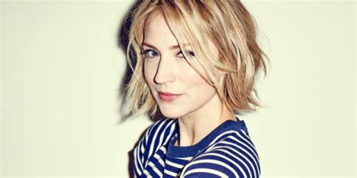Beth Riesgraf - Bio, Age, Wiki, Facts and Family