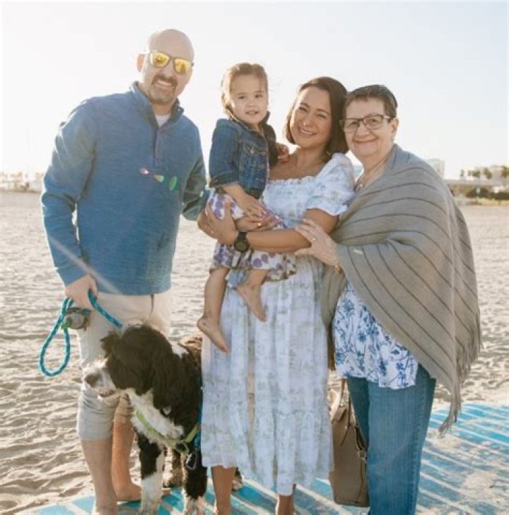 Beth Tamayo - Bio, Age, Wiki, Facts and Family