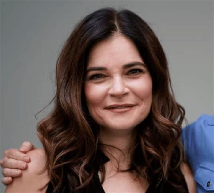 Betsy Brandt - Bio, Age, Wiki, Facts and Family