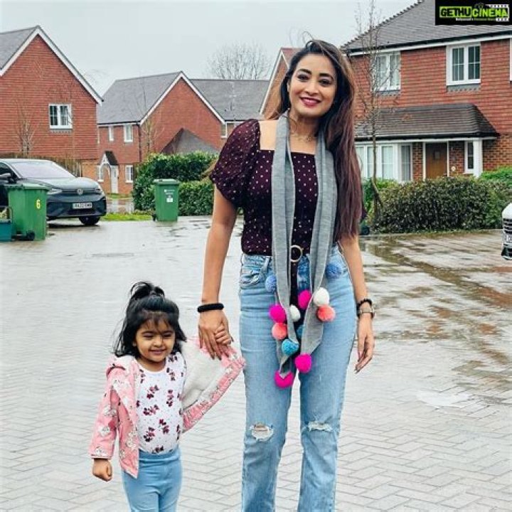 Bhanu Sri Mehra - Bio, Age, Wiki, Facts and Family