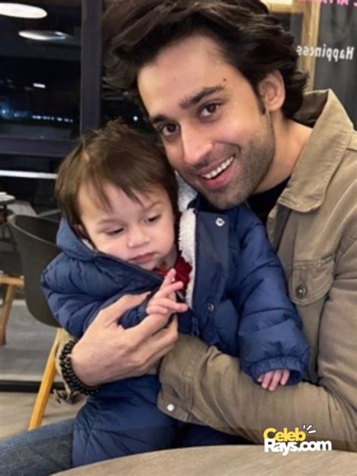 Bilal Abbas Khan - Bio, Age, Wiki, Facts and Family